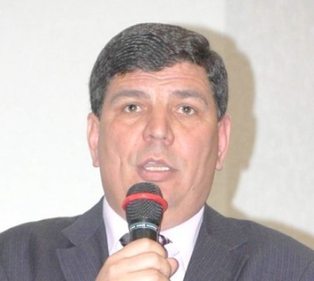 Anghel nu renunţă la Colegiul 2 Camera Deputaţilor: încearcă să o convingă pe Pleşca să renunţe